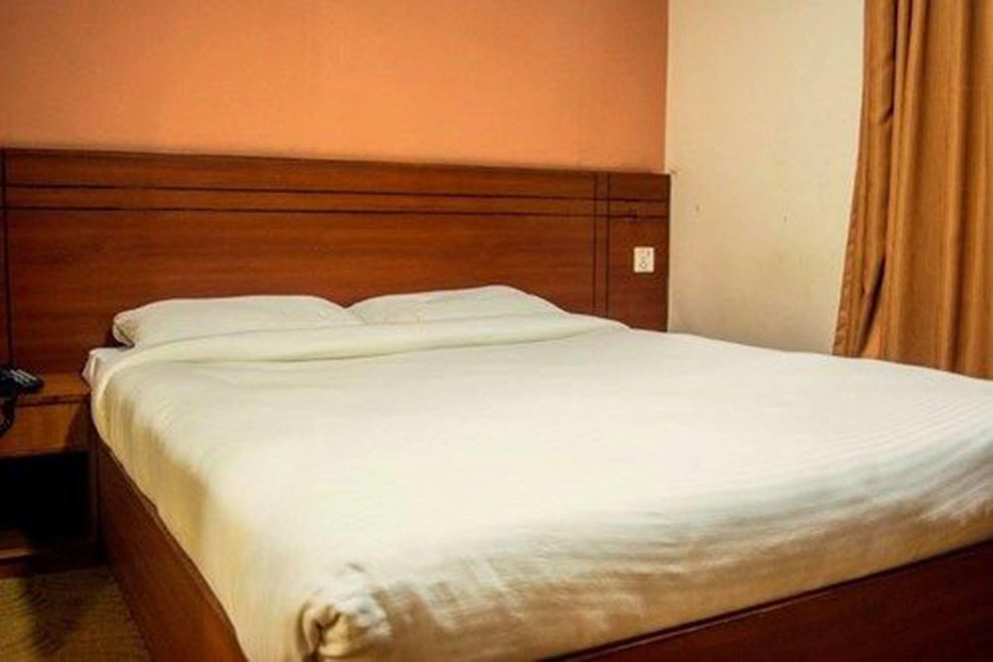 Aryal International Hotel Katmandú Exterior foto